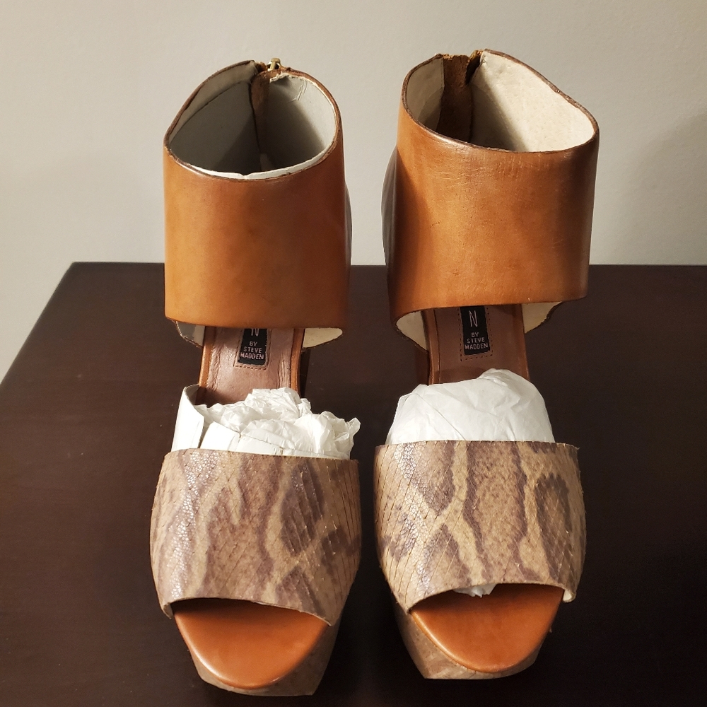 Steve Madden wedges